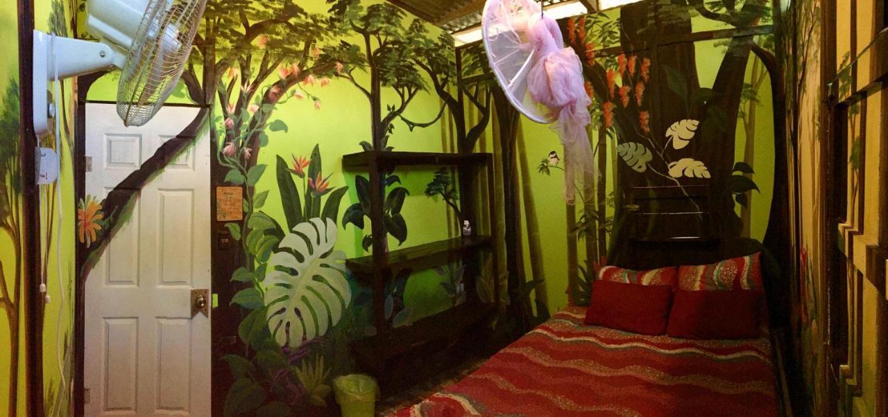 Oasis Pansiyon Puerto Viejo de Talamanca Dış mekan fotoğraf